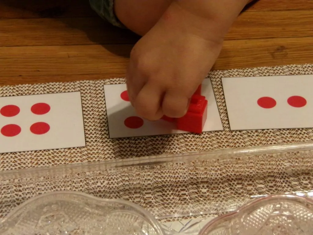 Alternative to sandpaper numbers - easy Montessori on a budget