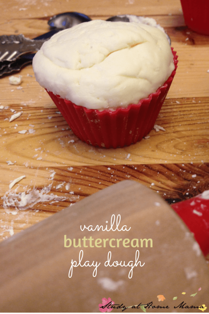 Vanilla Buttercream Play Dough - such an easy homemade play dough recipe, the kids made it!