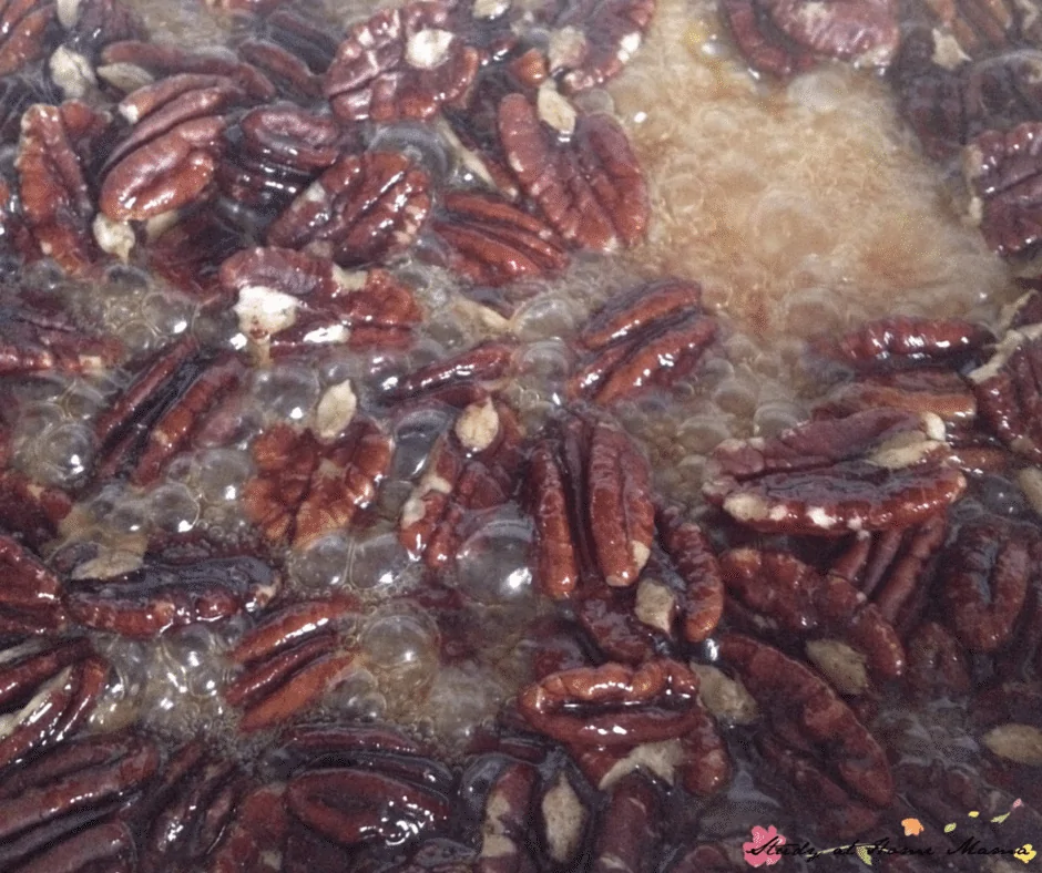 How to make maple-glazed pecans for a delicious homemade pizza recipe
