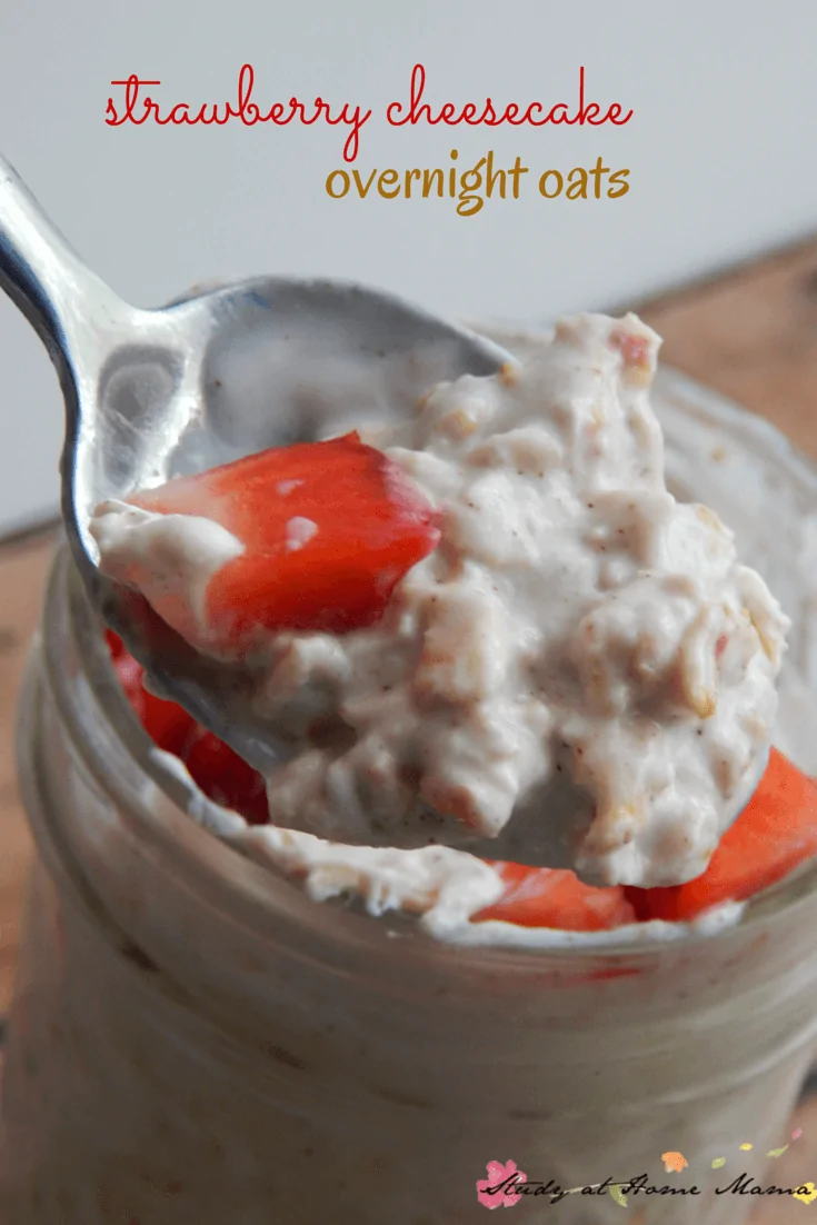 Kids Kitchen: Strawberry Cheesecake Overnight Oats - an easy breakfast for kids!