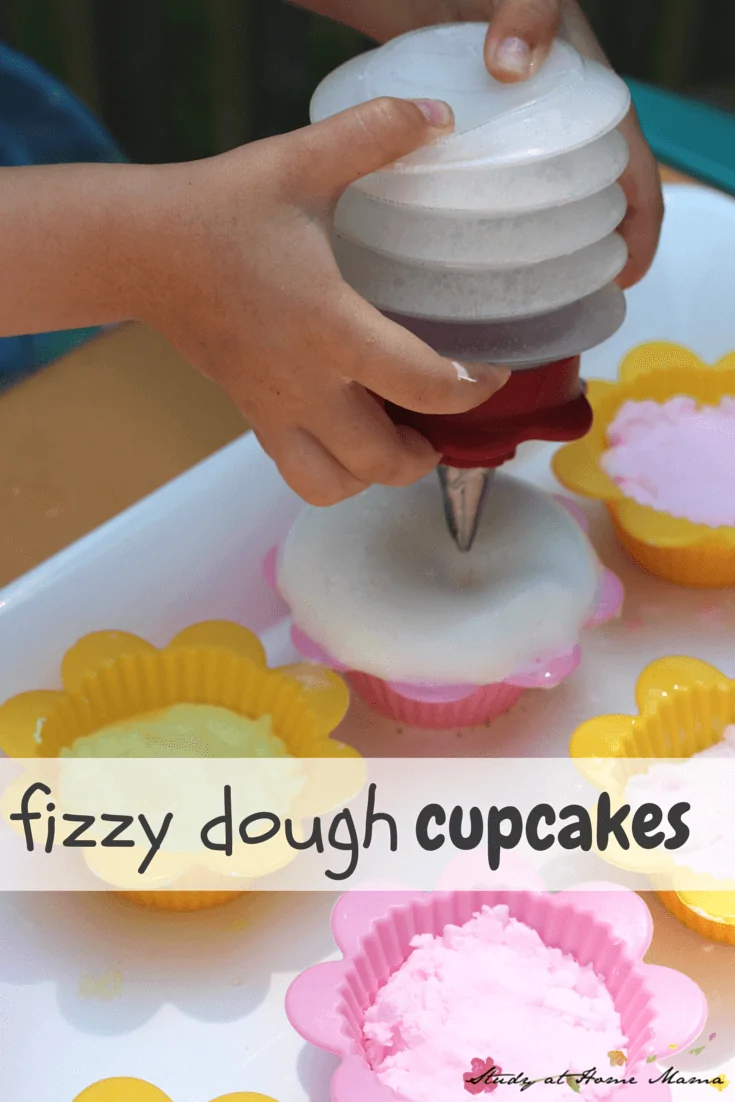 Fizzy Dough Cupcakes - an awesome sensory activity for kids. Make baking soda play dough for the kids to play bakery, and then add some vinegar for fizzy fun! Also a great preschool science experiment, too!