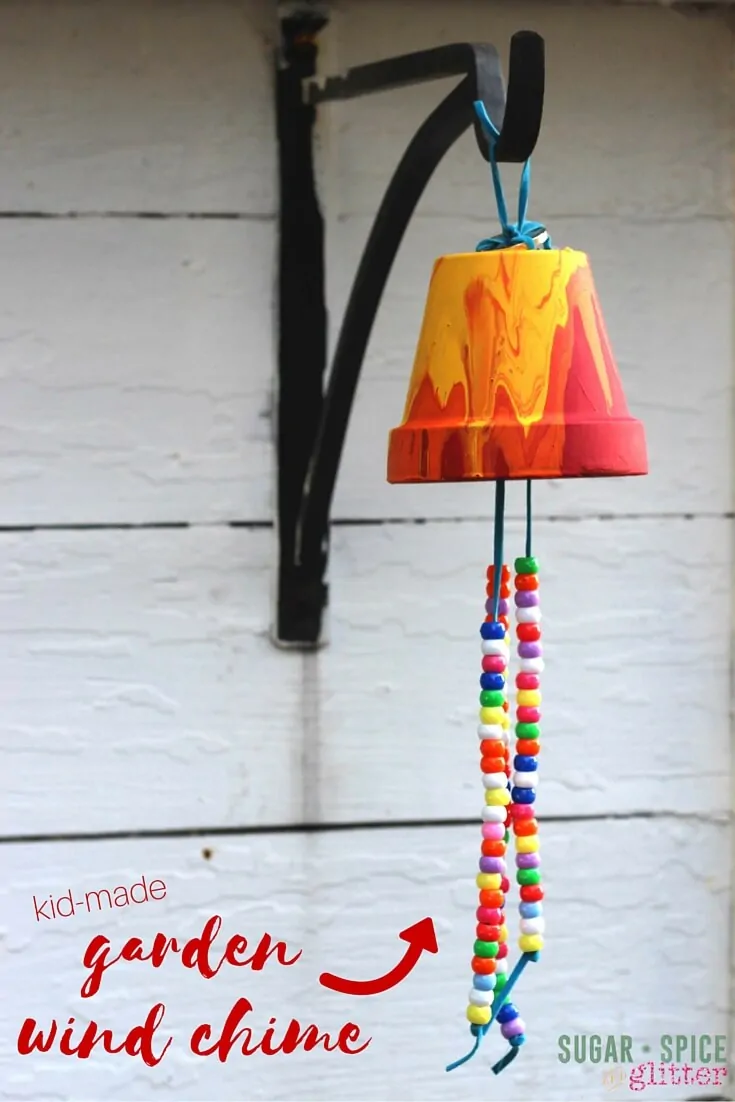 Kid Craft Idea: Homemade Garden Wind Chime, a sweet gift and a great way to decorate your garden with some kid-made art!