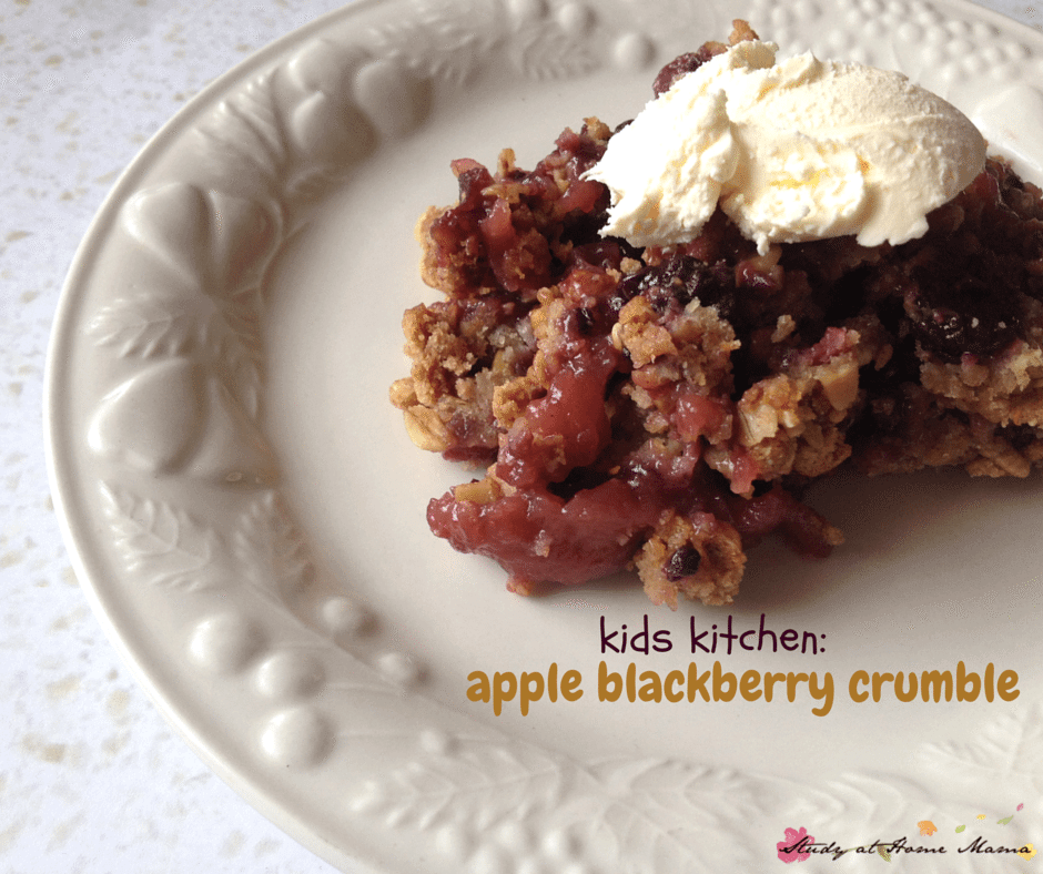 Kids kitchen, an easy healthy recipe for an apple blackberry crumble that can be made in the oven or microwave!