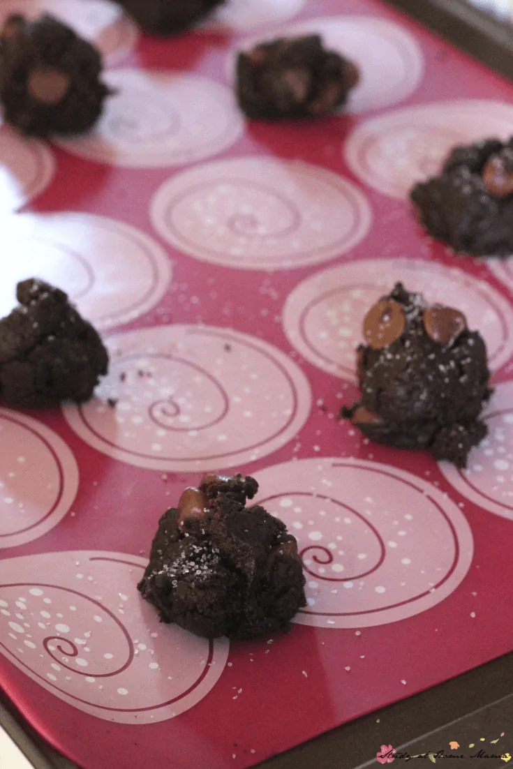 We love using baking mats for eco-reasons and to save on clean-up when making our double chocolate chip cookie recipe