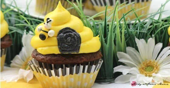 A simple beehive cupcake - the perfect easy dessert for a bee-themed birthday party.