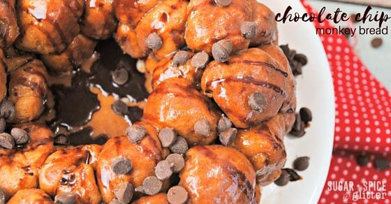 Kids' kitchen is excited to share with you another cooking with kids creation! Chocolate chip monkey bread is an easy dessert recipe made with simple ingredients on Sugar, Spice & Glitter. 