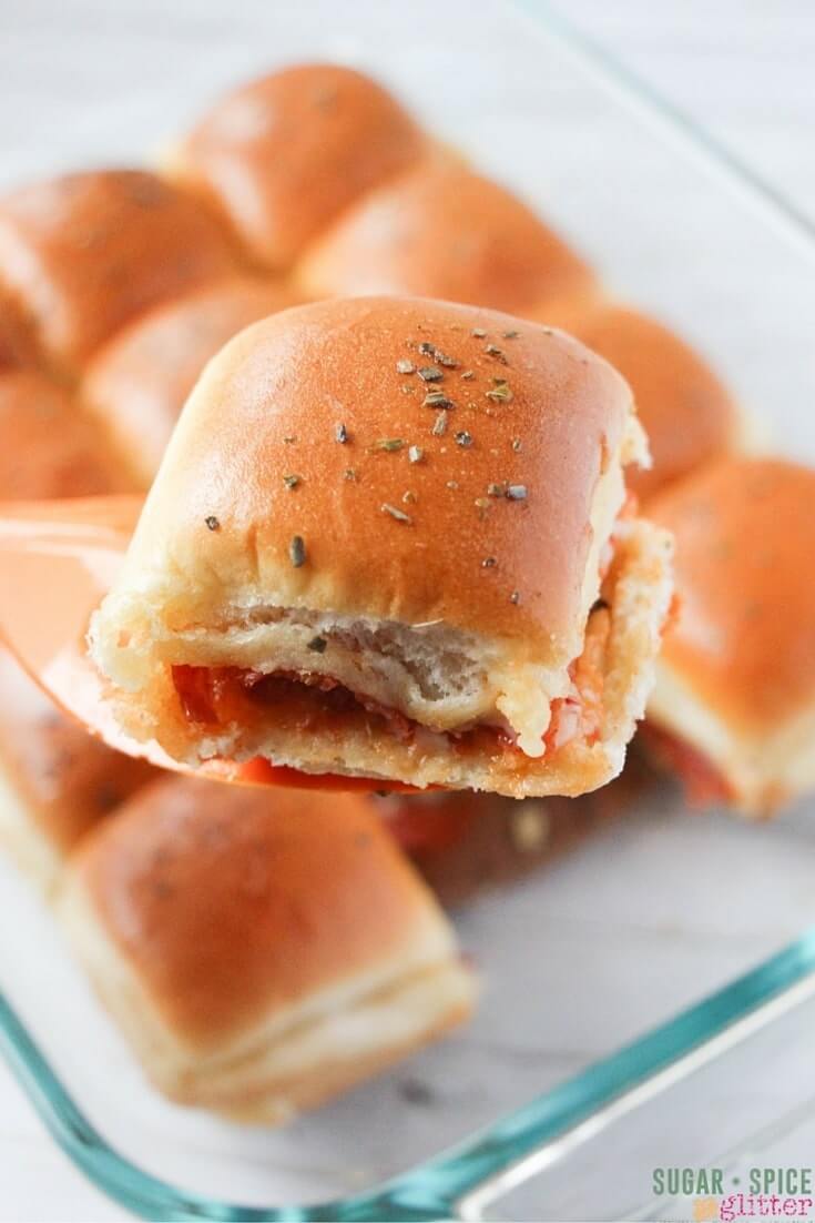 how to make pizza sliders (7)