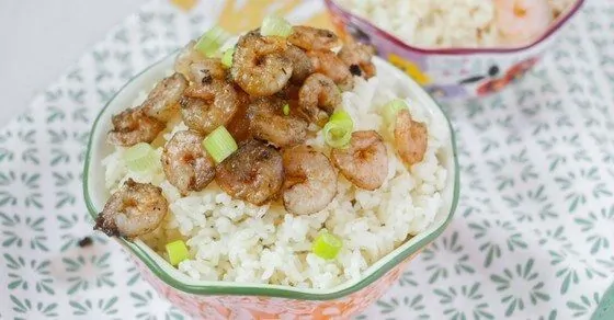 How to make an authentic Jamaican jerk shrimp with rice