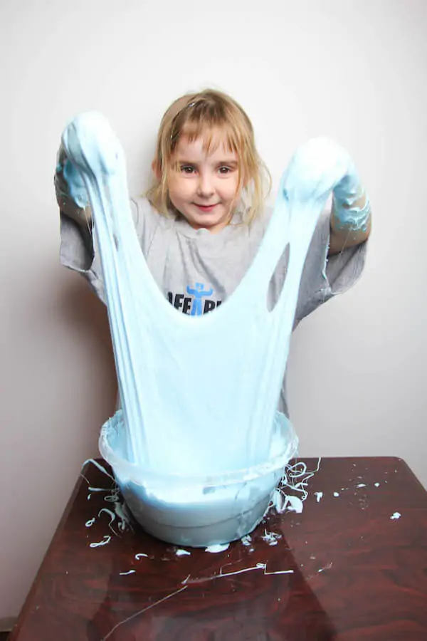 How to make fluffy slime with just 3 ingredients - I Heart Naptime