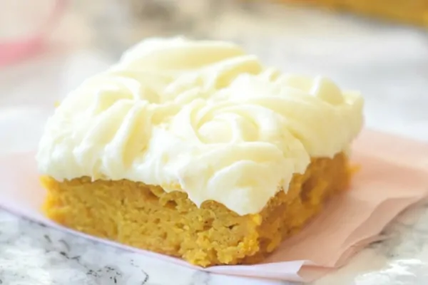 Classic pumpkin cake bar recipe