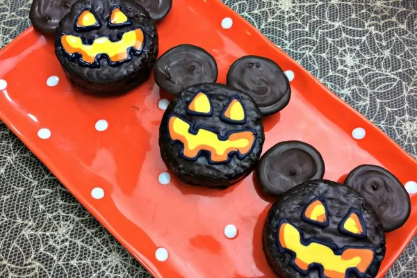 Disney Halloween dessert recipe using Ding Dongs