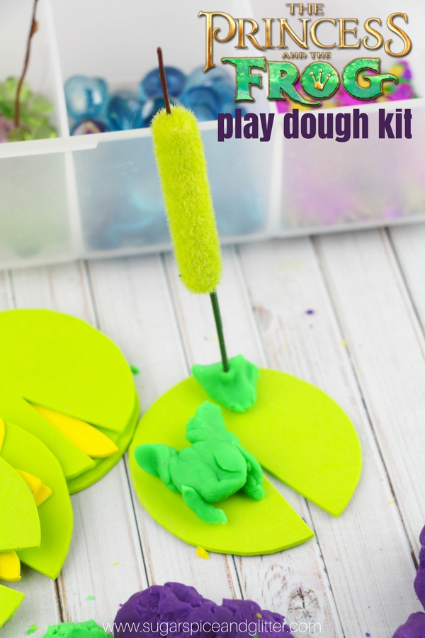 Frogs are so much more elegant when we're talking about the ROYAL kind, like with this Princess and the Frog play dough kit idea