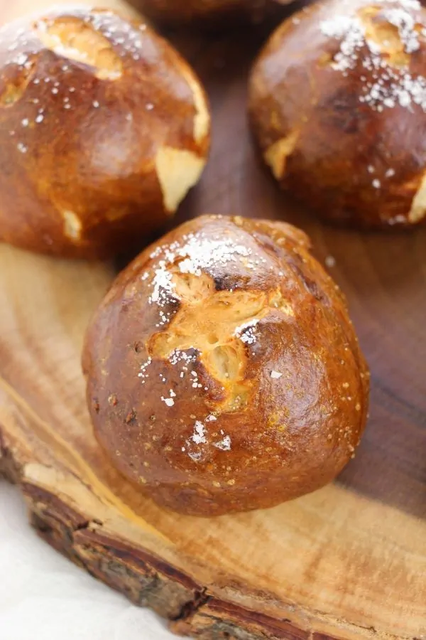 How to make the perfect homemade pretzel rolls, a super easy recipe for bakery-quality pretzel buns
