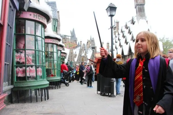 Tips on How to use Interactive Wands at Harry Potter World
