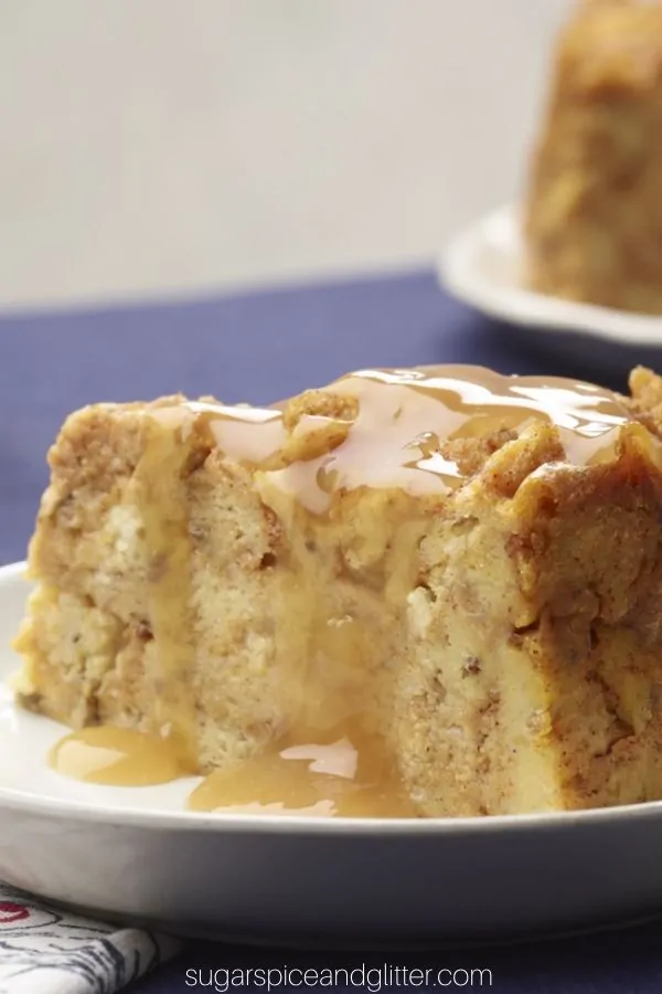 How amazing does this Instant Pot Pumpkin Bread Pudding recipe look? And that apple-vanilla sauce? To die for!