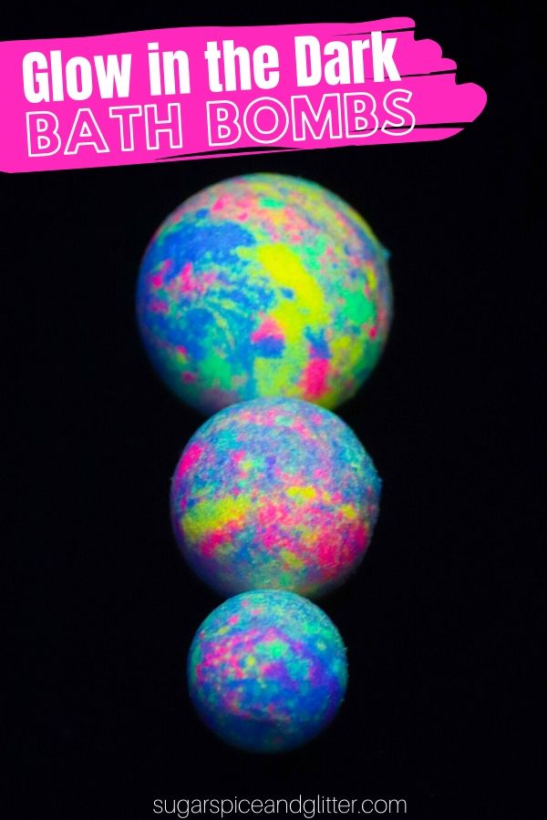 You won't believe how easy these glow in the dark bath bombs are to make! Natural ingredients, amazing coconut lime scent and they actually glow in the dark!