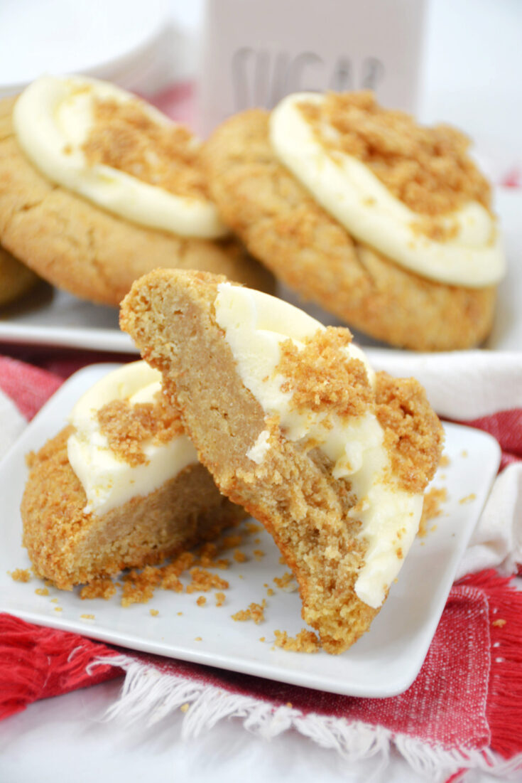Copycat Crumbl Cheesecake Cookies